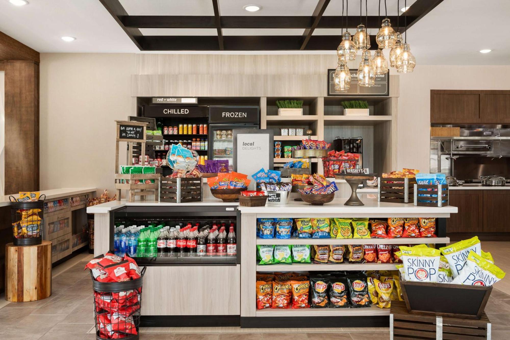 Hilton Garden Inn Houston-Baytown Exterior photo