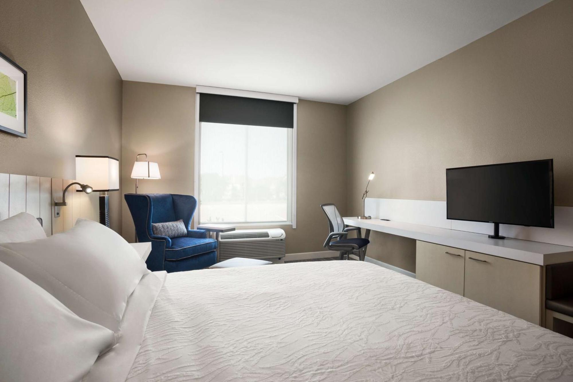 Hilton Garden Inn Houston-Baytown Exterior photo