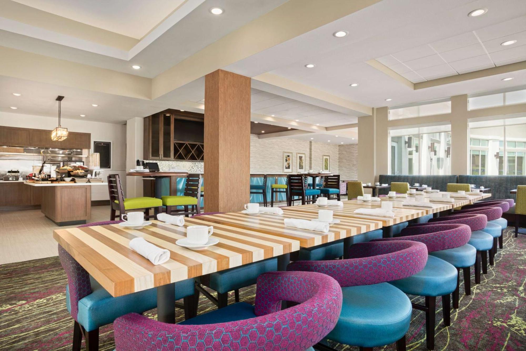 Hilton Garden Inn Houston-Baytown Exterior photo